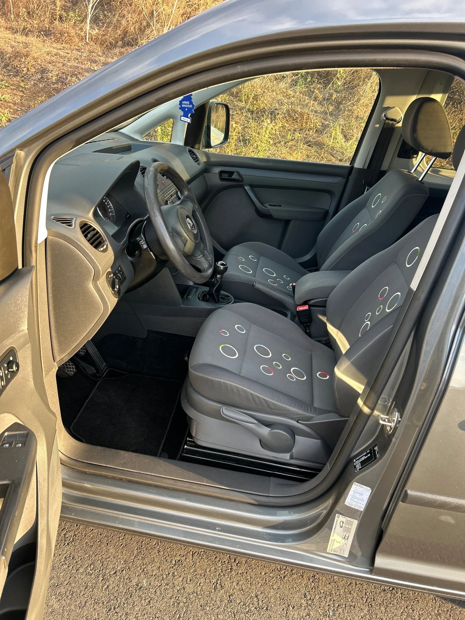 VW Caddy 2.0 TDi 140k.c, снимка 9 - Автомобили и джипове - 56376423