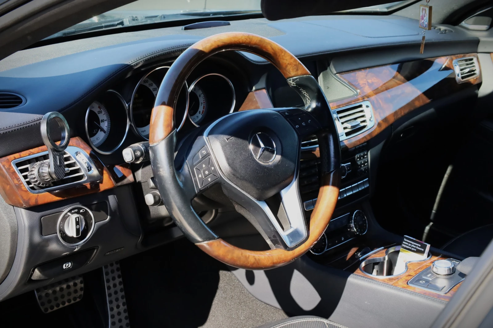 Mercedes-Benz CLS 550 4Matic 4.7 ������ | Mobile.bg � ����������� 7