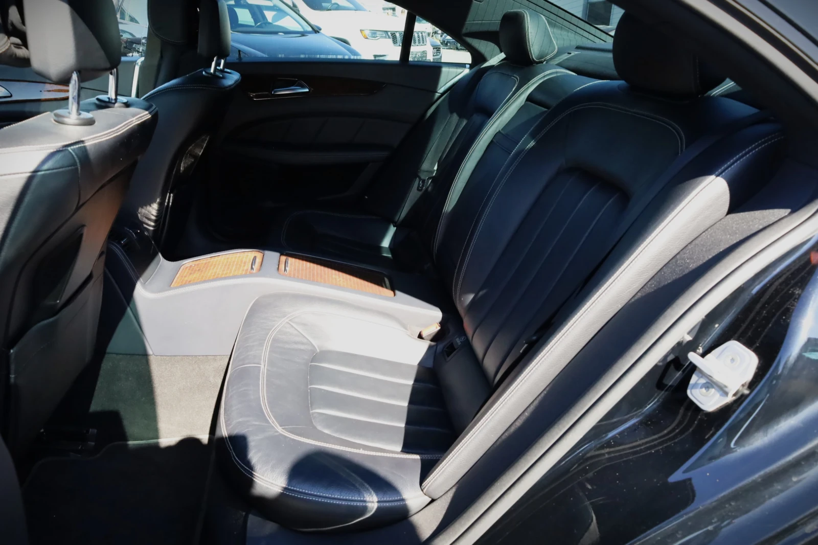Mercedes-Benz CLS 550 4Matic 4.7 ������ | Mobile.bg � ����������� 11