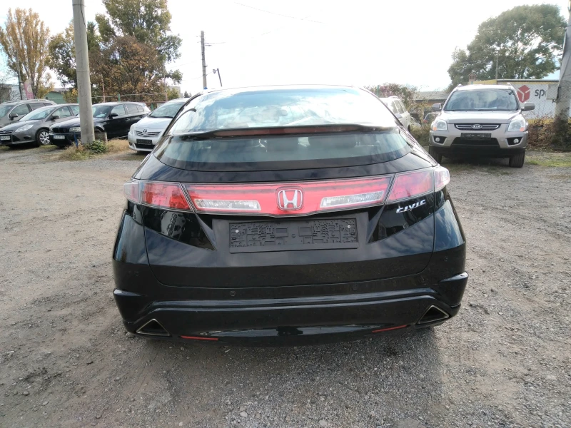 Honda Civic 1.8vtec-140к.с.- КОЖА, снимка 5 - Автомобили и джипове - 35261652