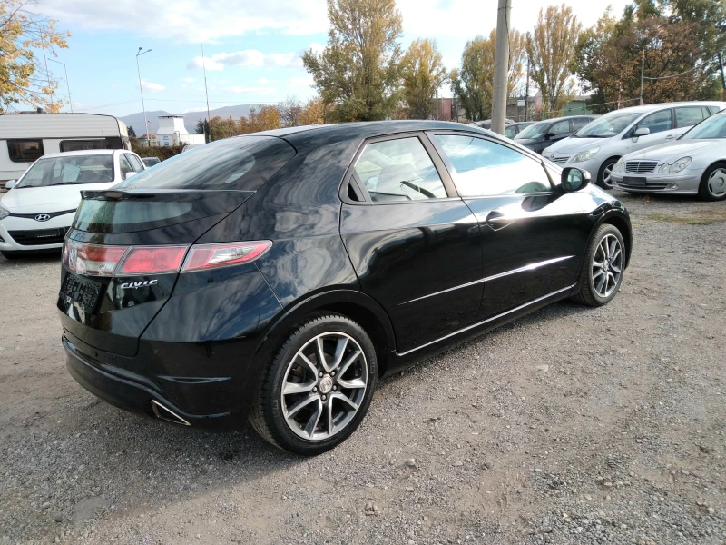 Honda Civic 1.8vtec-140к.с.- КОЖА, снимка 3 - Автомобили и джипове - 35261652