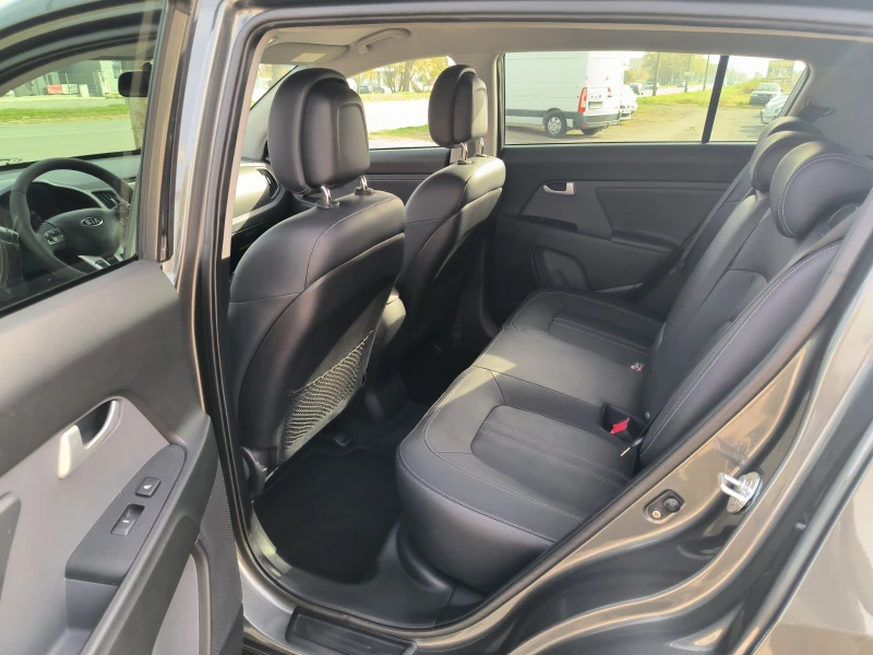Kia Sportage 2.0d-4x4-6sk-Euro-5A, снимка 16 - Автомобили и джипове - 52705038