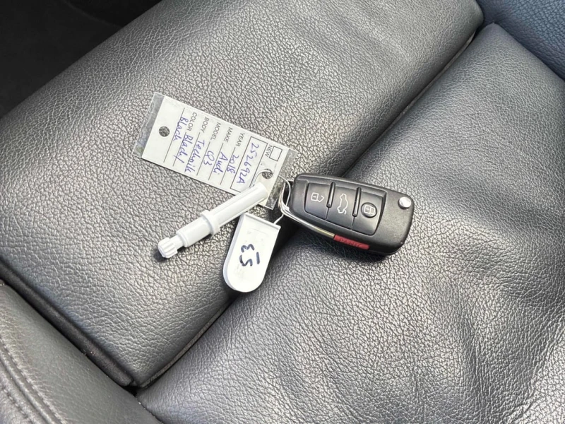 Audi Q3 * Technik * CARFAX * БЕЗ ПЪРВОНАЧАЛНА ВНОСКА, снимка 15 - Автомобили и джипове - 52813983