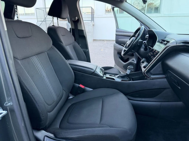 Hyundai Tucson * АВТО КРЕДИТ* ЦЕНА ДО БГ * Сервизна история * , снимка 13 - Автомобили и джипове - 53024225
