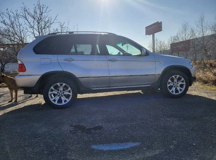 BMW X5, снимка 5 - Автомобили и джипове - 48490441