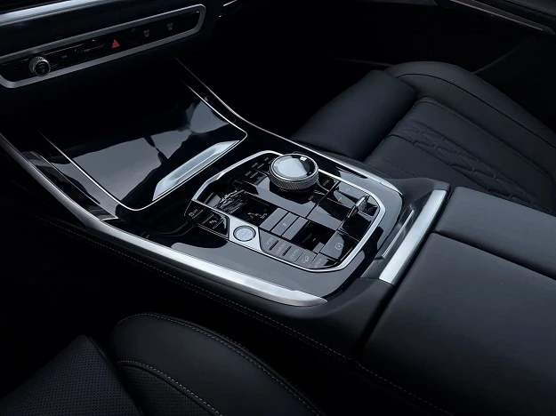 BMW X7 M60i xDrive = M-Sport Pro = Гаранция, снимка 9 - Автомобили и джипове - 56117290