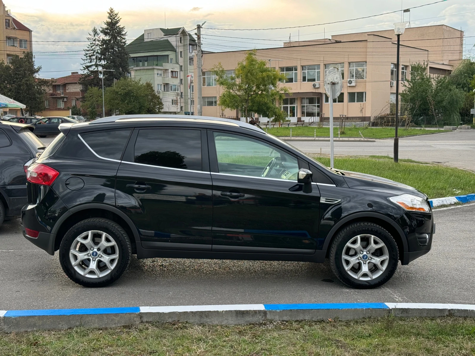 Ford Kuga 2.0TDCi 4x4 - изображение 4