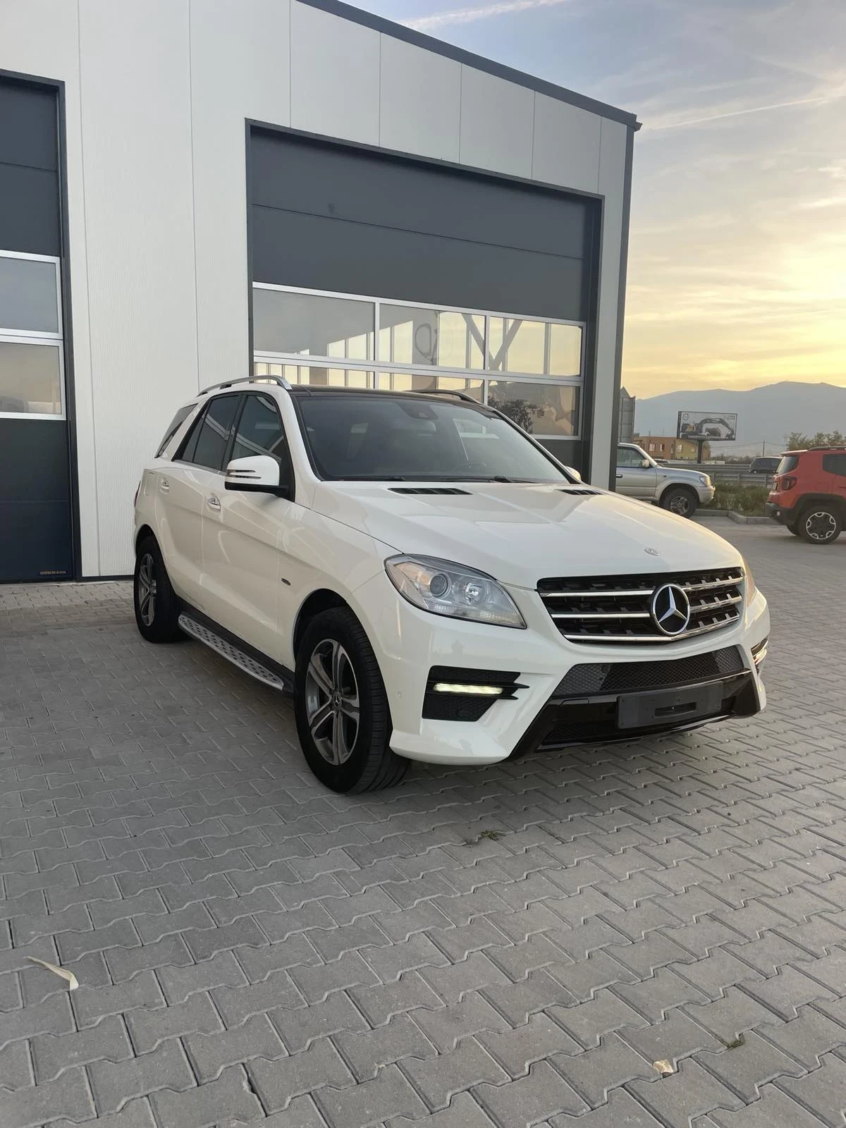 Mercedes-Benz ML 350  - изображение 3