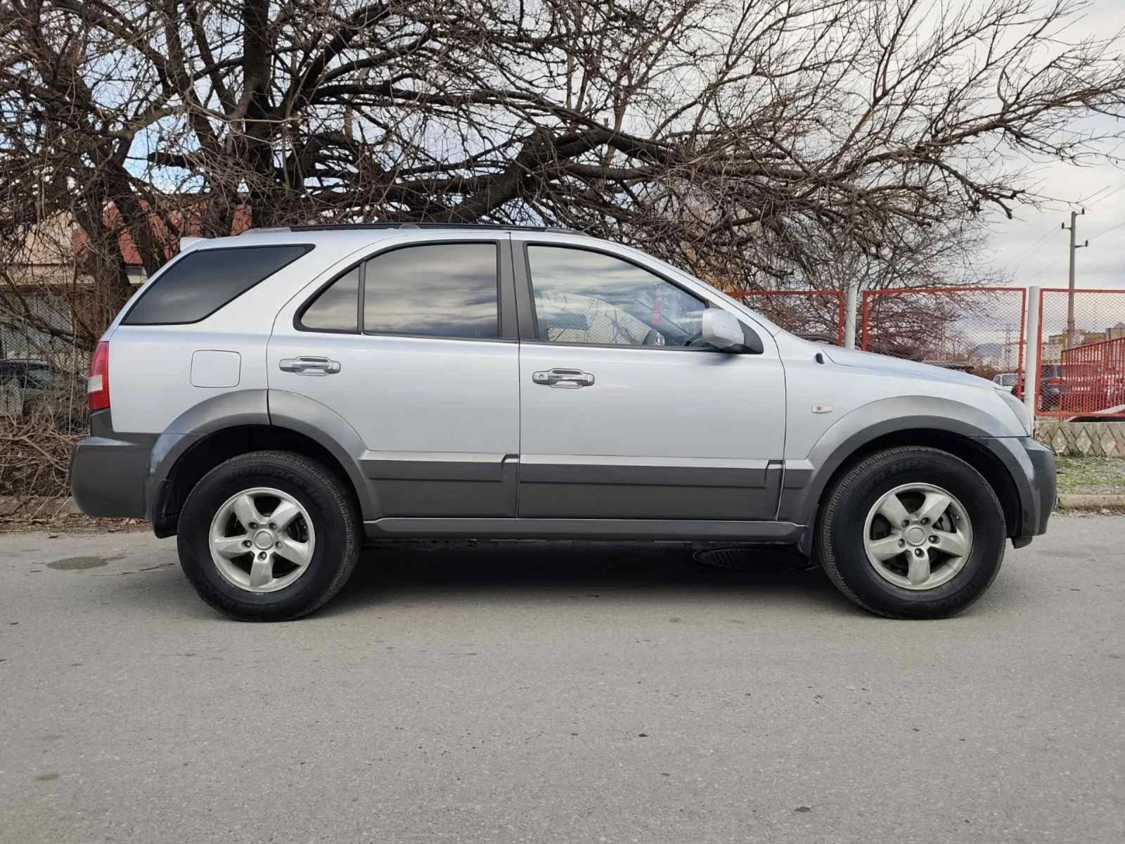 Kia Sorento 2.5CRDI ИТАЛИЯ ТОП СЪСТОЯНИЕ  - изображение 2