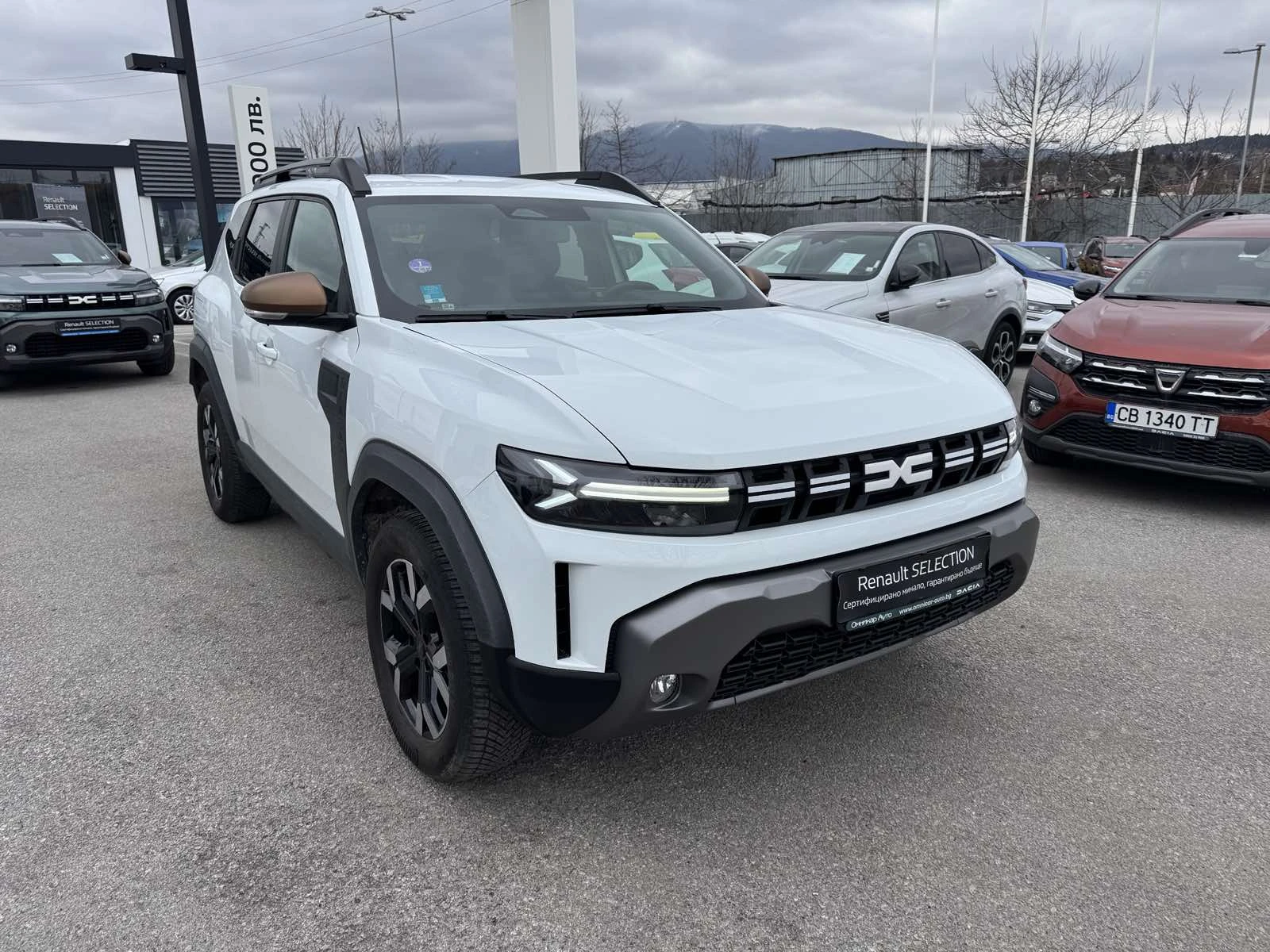 Dacia Duster 1.2Tce MHEV Extreme 4X4, снимка 8 - Автомобили и джипове - 53946619