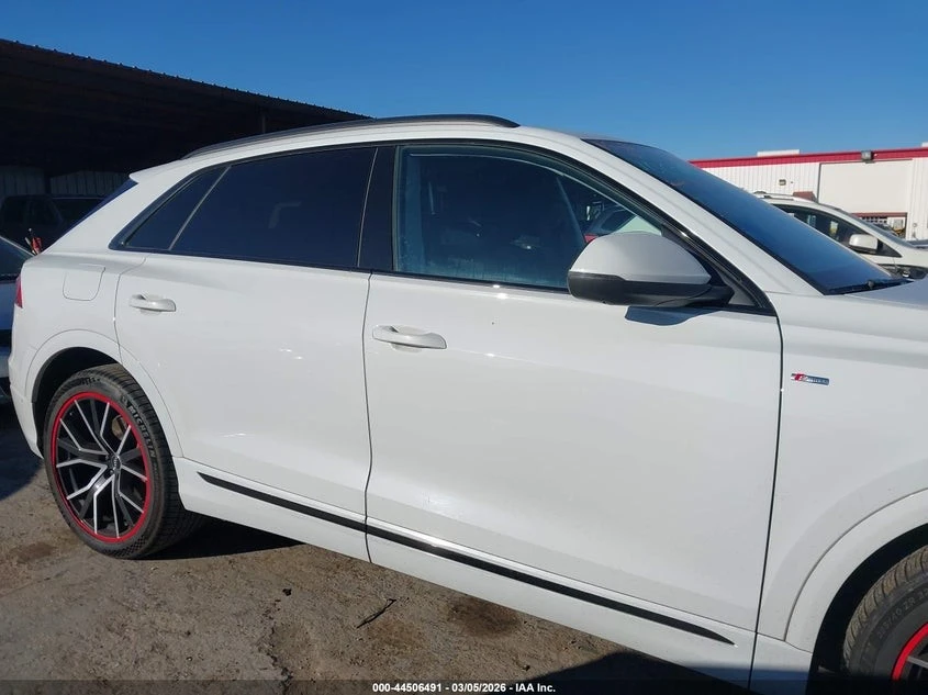 Audi Q8 PRESTIGE АВТО КРЕДИТ, снимка 4 - Автомобили и джипове - 54055550