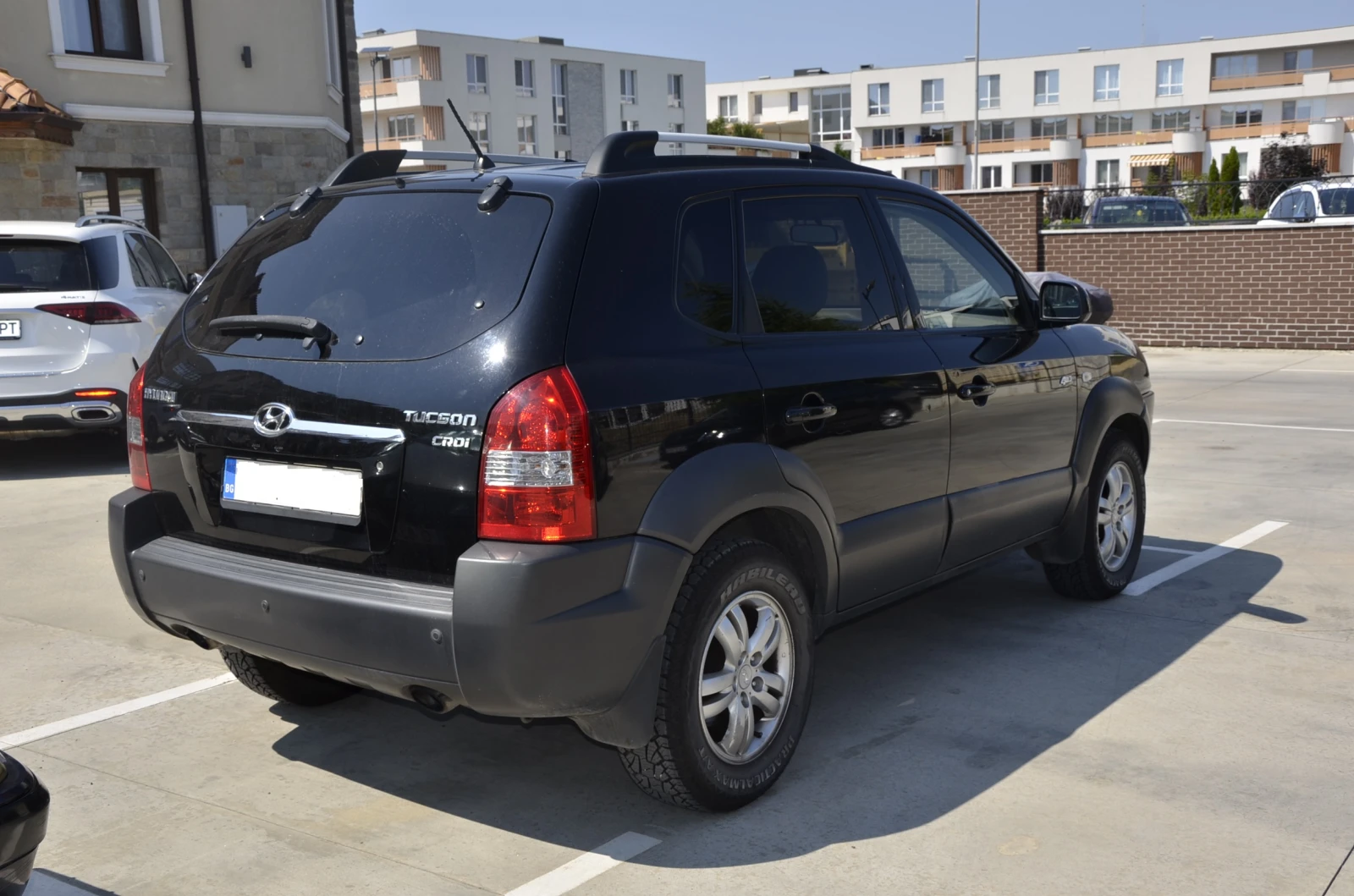 Hyundai Tucson РЕГИСТРИРАН , ОБСЛУЖЕН, 2 КОМПЛ. ГУМИ, снимка 7 - Автомобили и джипове - 54071524