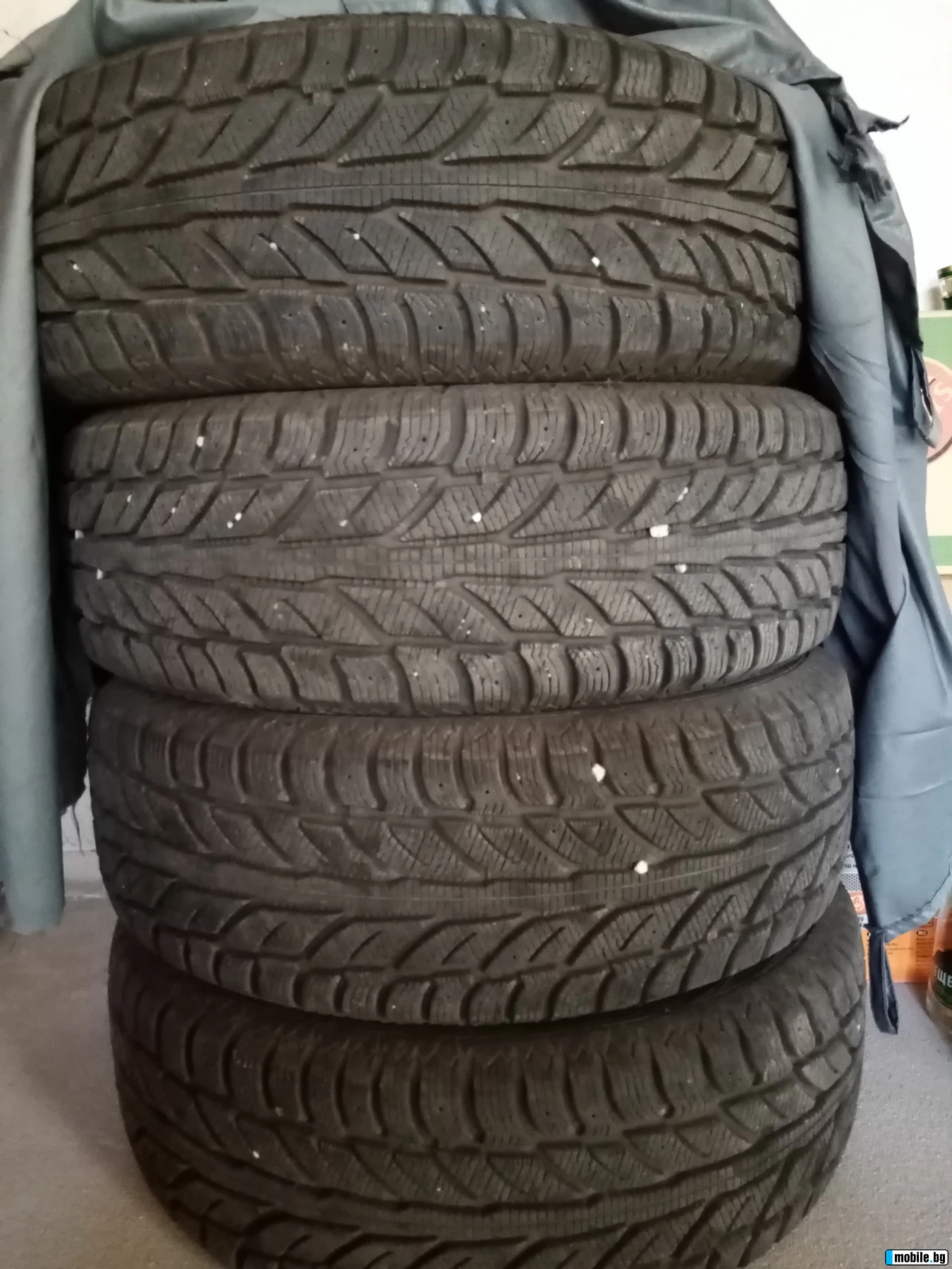 Hyundai Tucson РЕГИСТРИРАН , ОБСЛУЖЕН, 2 КОМПЛ. ГУМИ, снимка 8 - Автомобили и джипове - 54071524