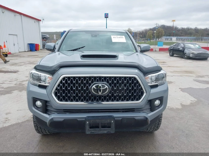 Toyota Tacoma 3.5l Trd Sport, снимка 12 - Автомобили и джипове - 54307547