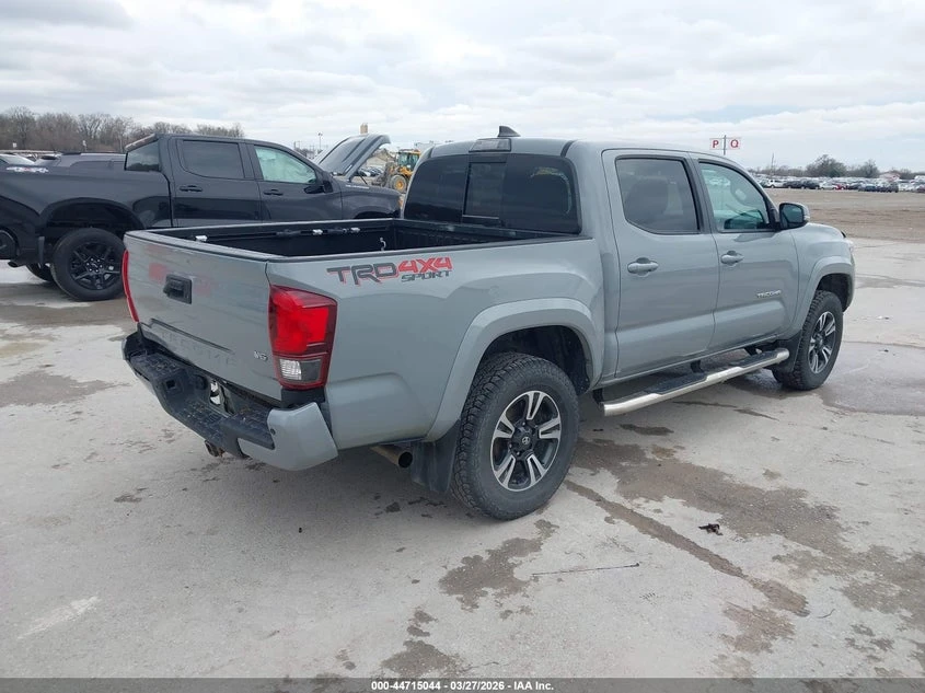Toyota Tacoma 3.5l Trd Sport, снимка 4 - Автомобили и джипове - 54307547