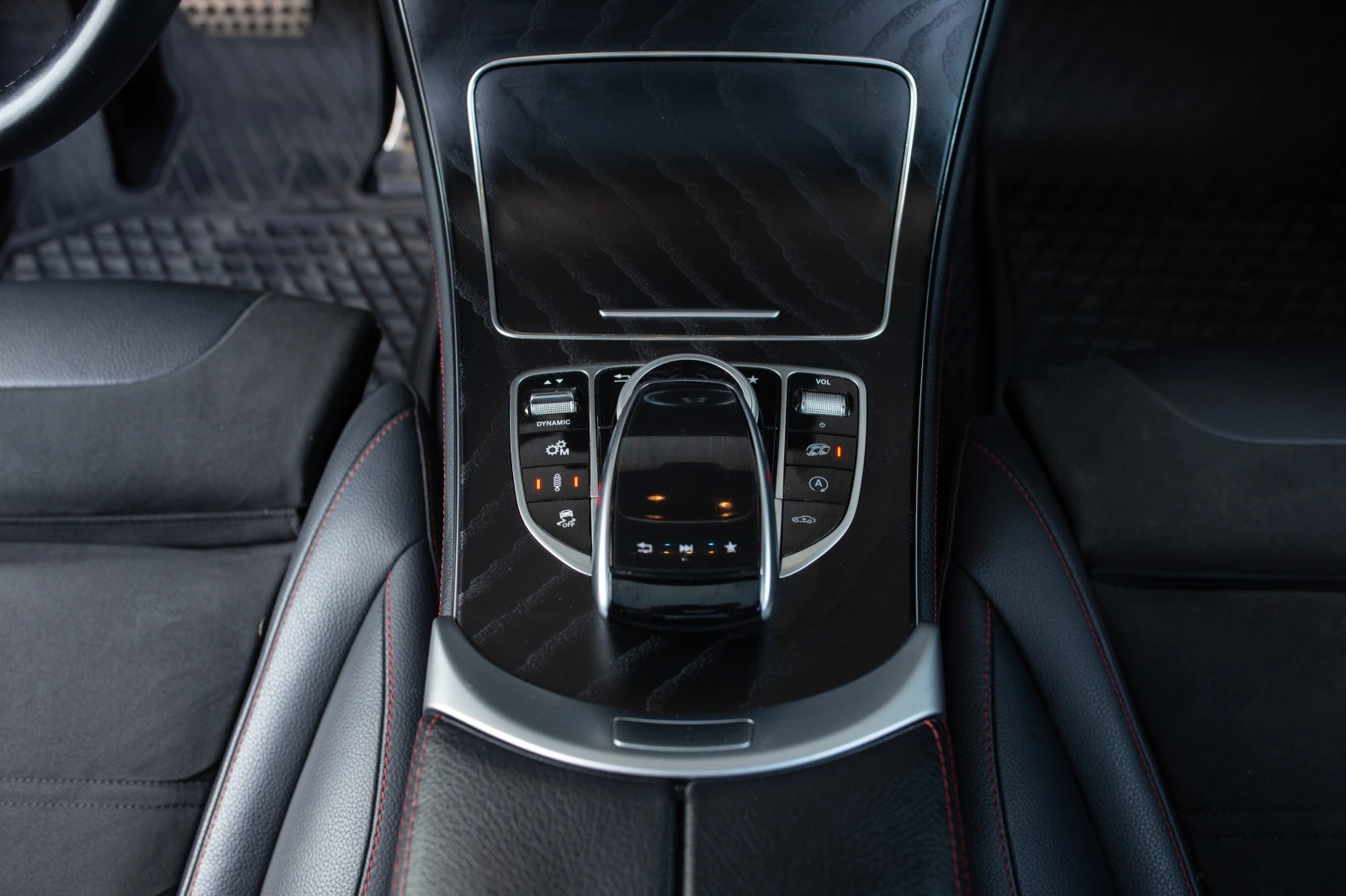 Mercedes-Benz GLC 43 AMG, снимка 13 - Автомобили и джипове - 54494348