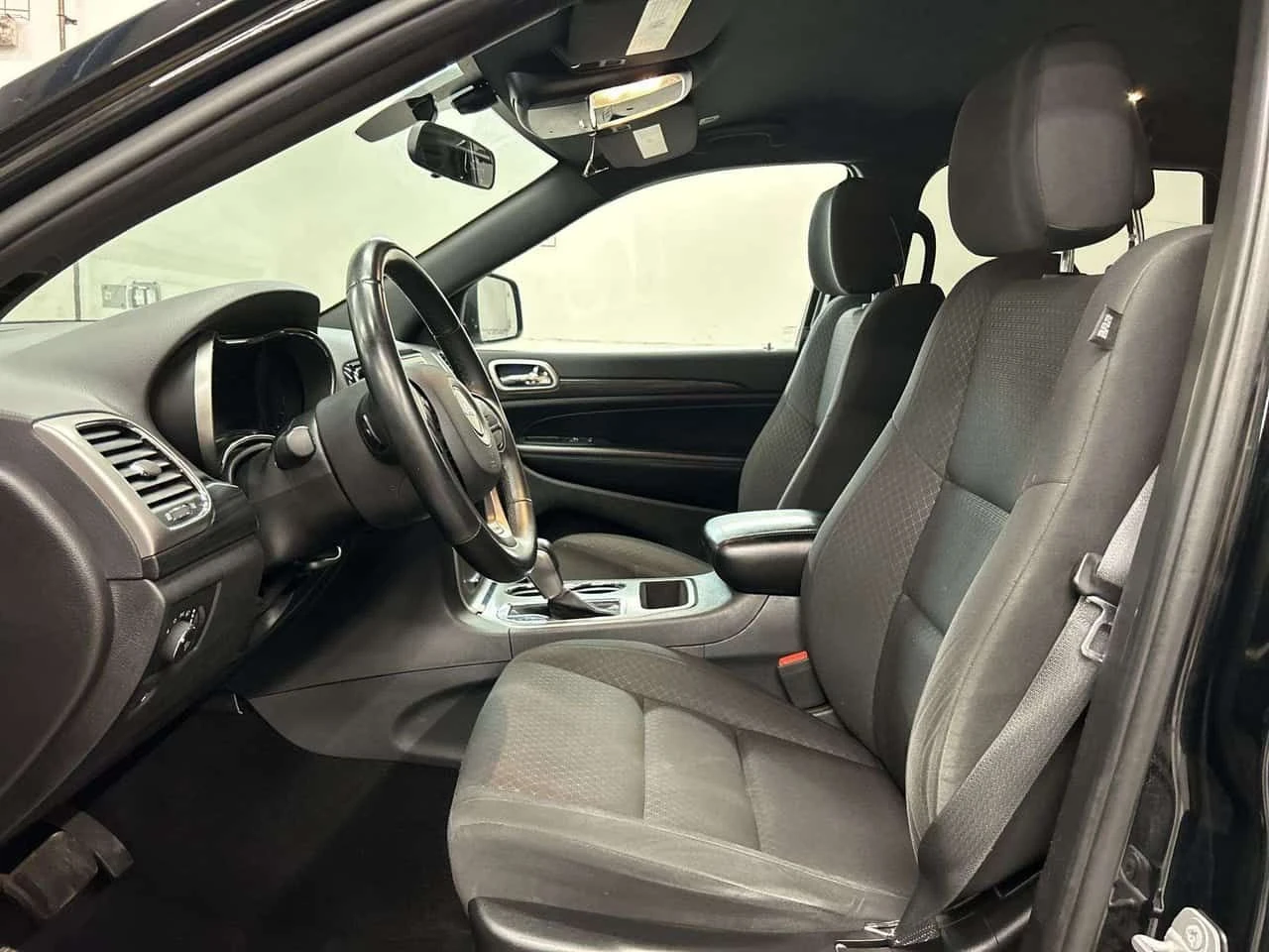 Jeep Grand cherokee * Laredo * CARFAX * ЦЕНА ДО БГ, снимка 3 - Автомобили и джипове - 54595845