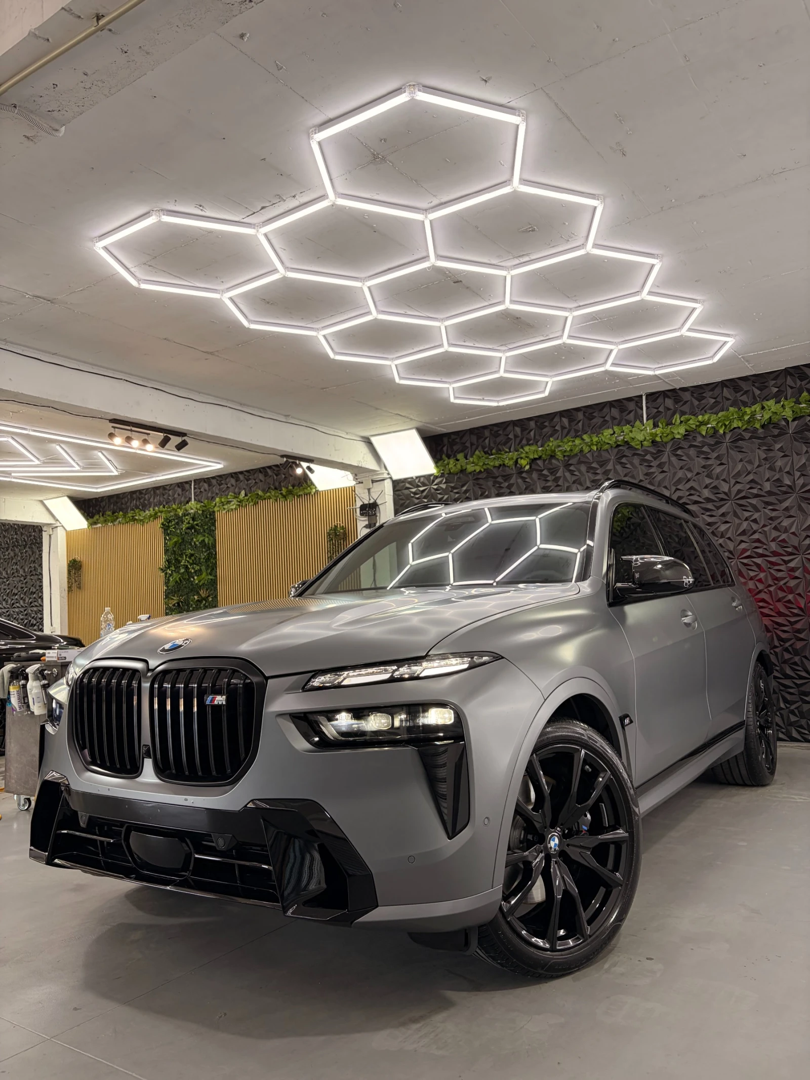 BMW X7 M60I