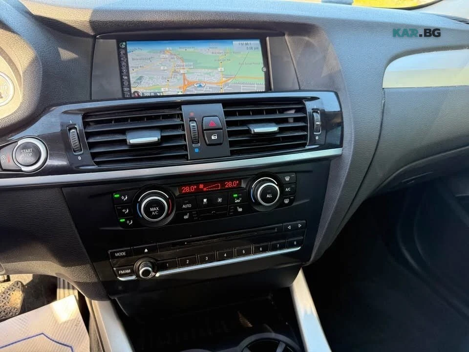 BMW X3 xDrive28i * Pano * АвтоКредит * (ЦЕНА ДО БГ), снимка 11 - Автомобили и джипове - 54824701