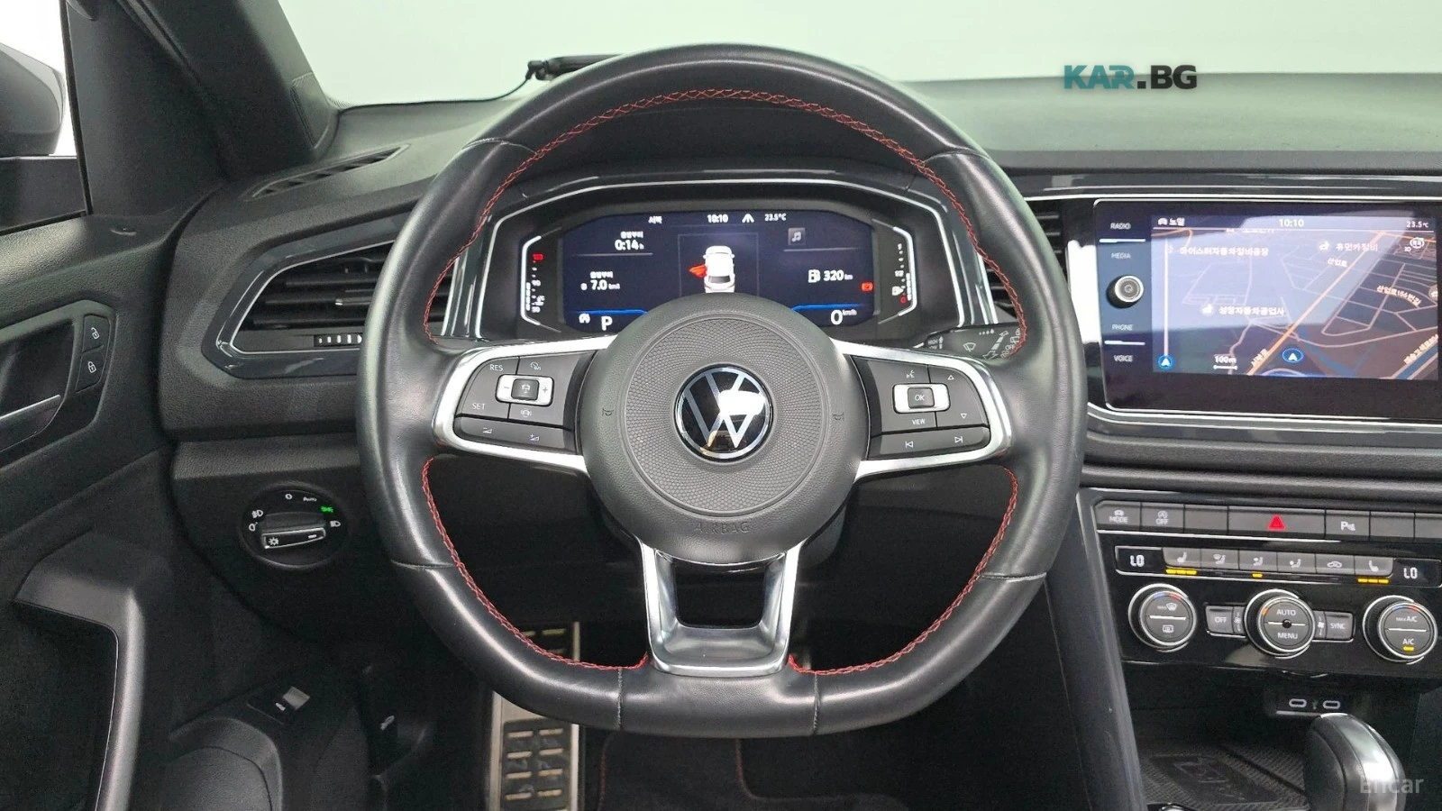 VW T-Roc * ПАНО* KEYLESS* Camera* ПОДГРЕВ* , снимка 13 - Автомобили и джипове - 55087162