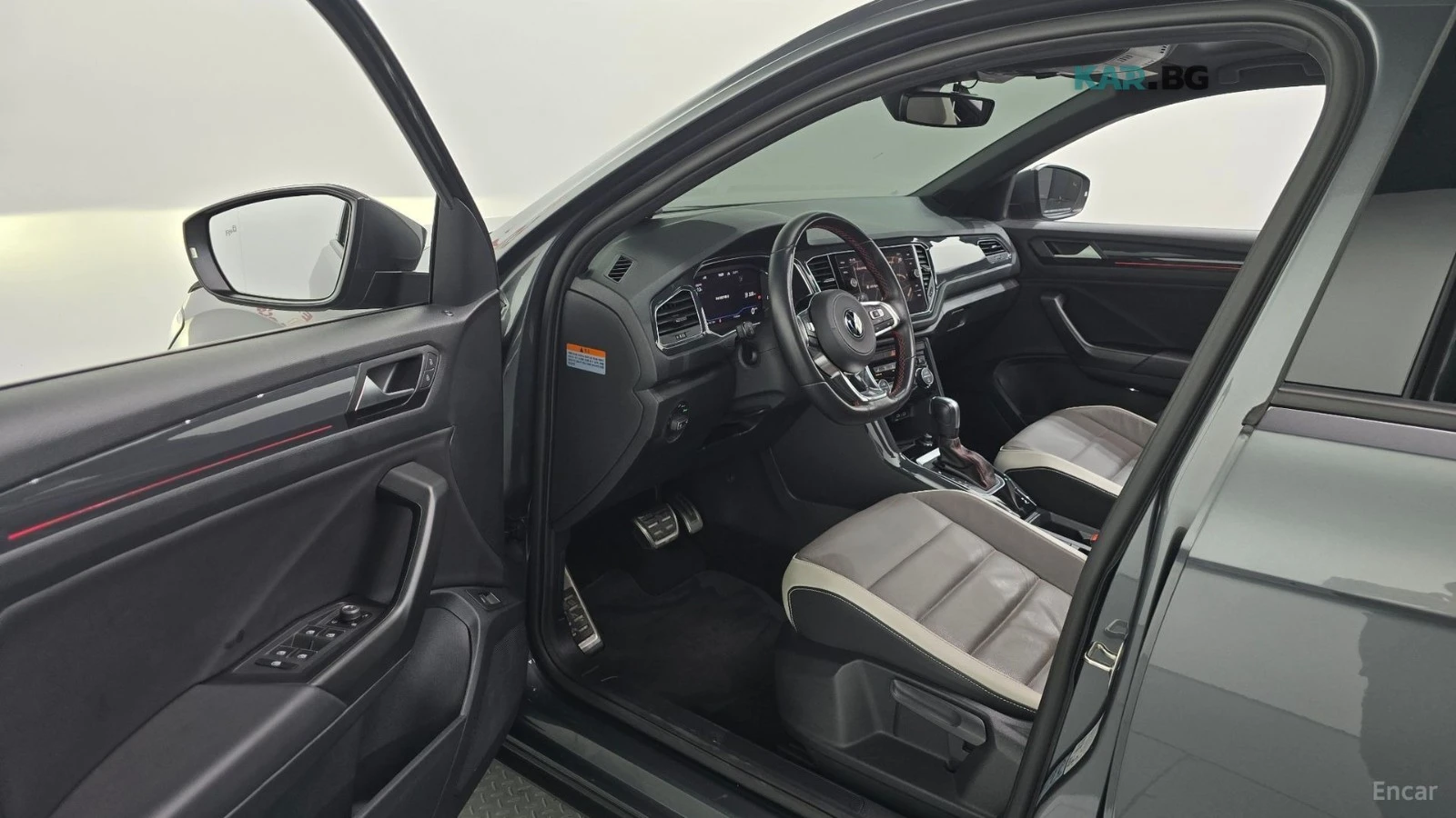 VW T-Roc * ПАНО* KEYLESS* Camera* ПОДГРЕВ* , снимка 10 - Автомобили и джипове - 55087162