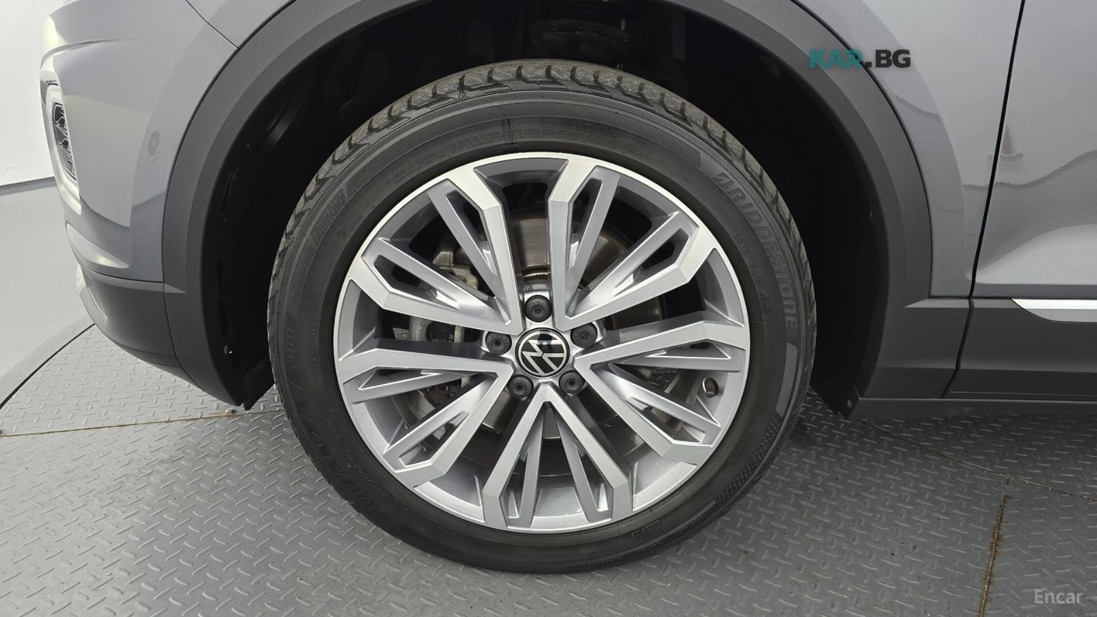 VW T-Roc * ПАНО* KEYLESS* Camera* ПОДГРЕВ* , снимка 5 - Автомобили и джипове - 55087162