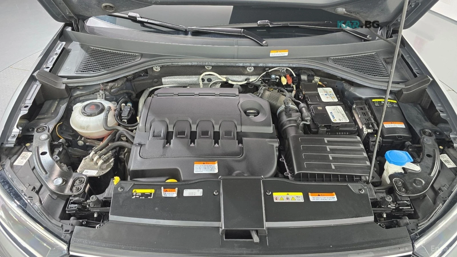 VW T-Roc * ПАНО* KEYLESS* Camera* ПОДГРЕВ* , снимка 6 - Автомобили и джипове - 55087162