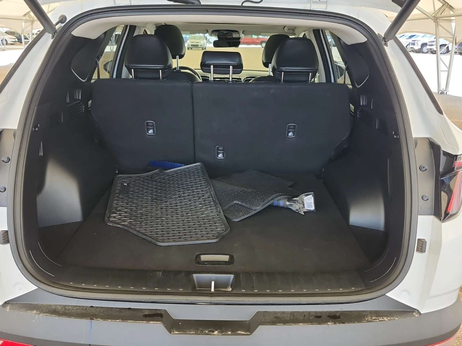 Hyundai Tucson ULTIMATE HYBRID/Blind spot/ОБДУХВАНЕ/CARFAX, снимка 7 - Автомобили и джипове - 55165521