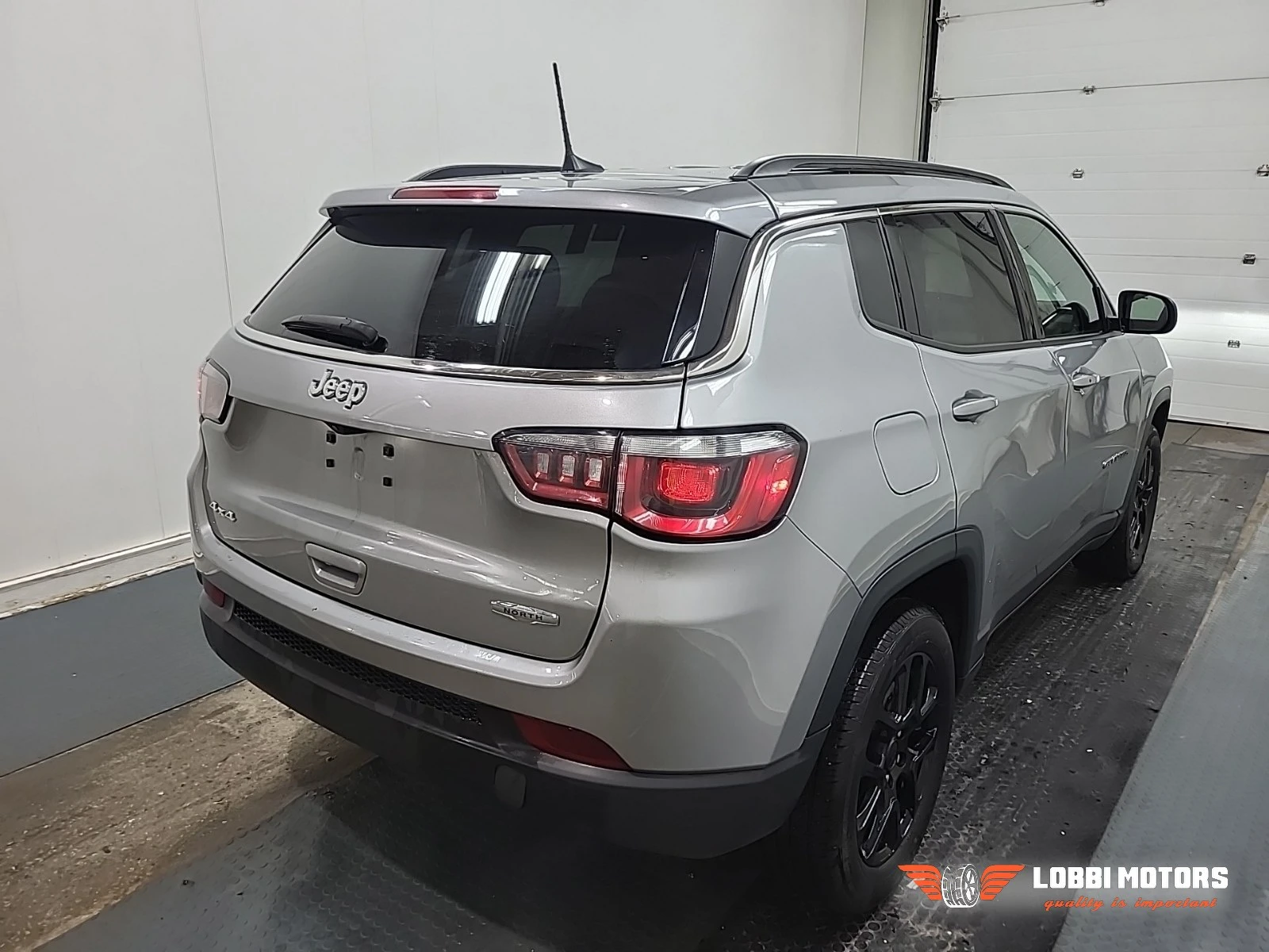 Jeep Compass, снимка 3 - Автомобили и джипове - 55928637
