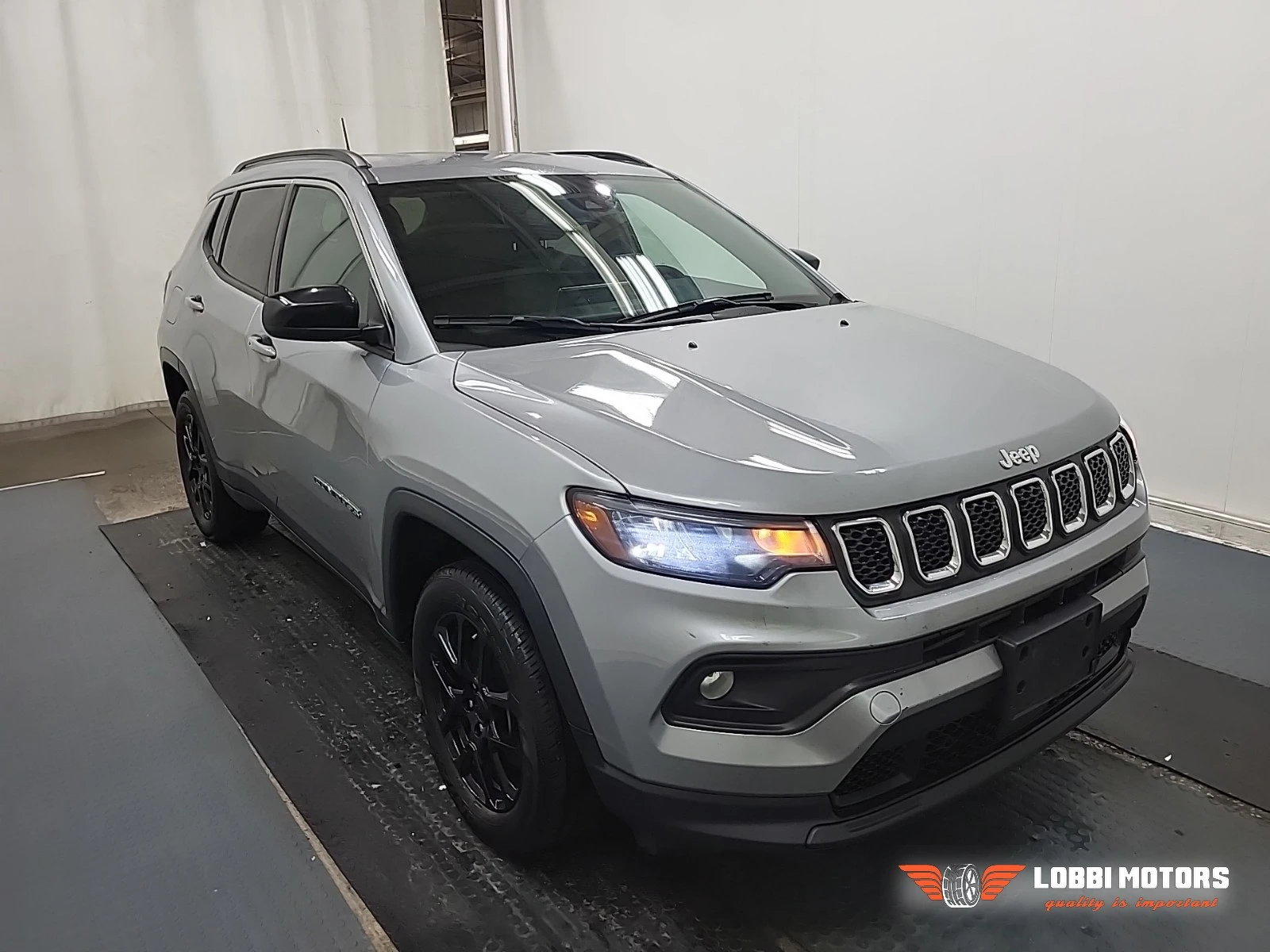 Jeep Compass, снимка 2 - Автомобили и джипове - 55928637