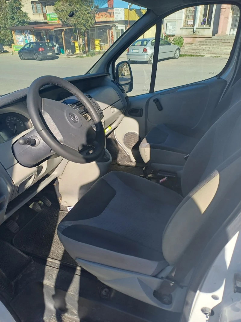 Opel Vivaro 2.0-CDT, снимка 13 - Бусове и автобуси - 47446461