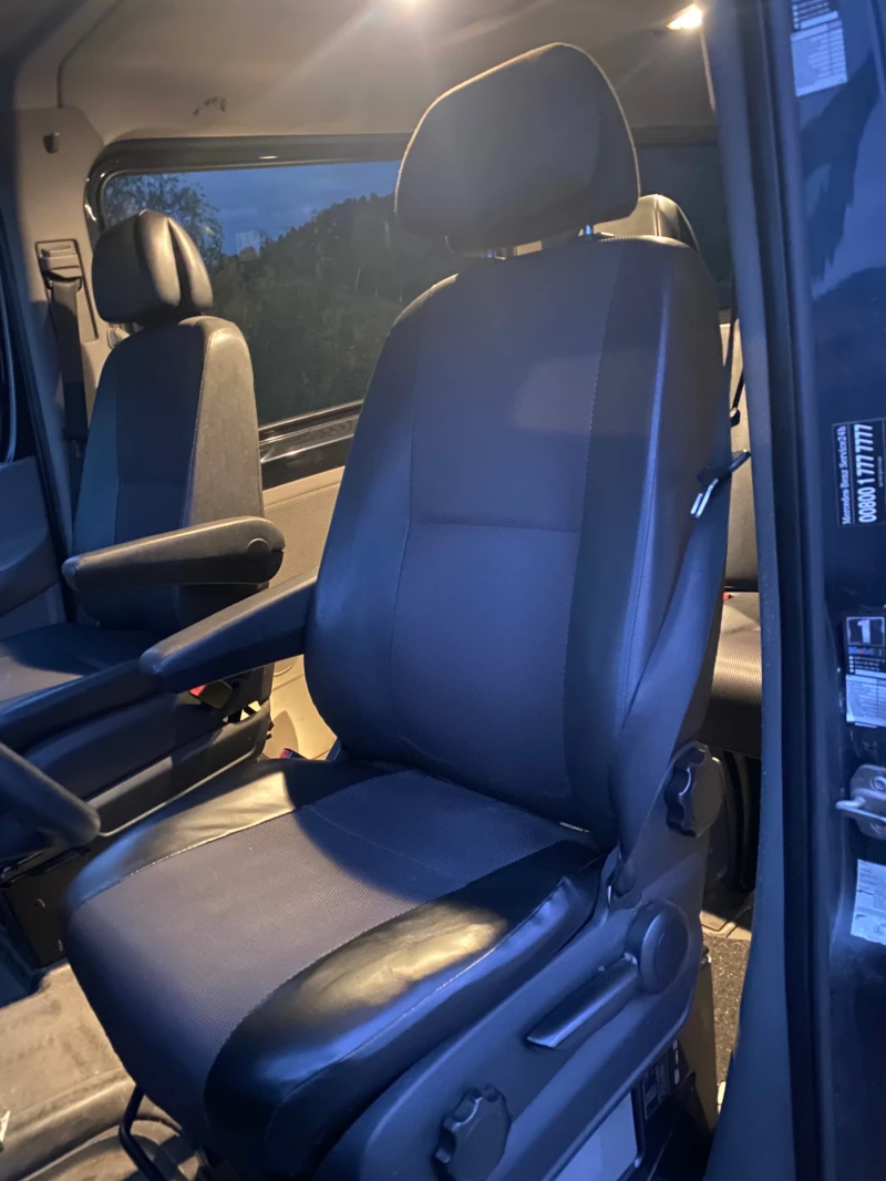 Mercedes-Benz Sprinter Ом646 Климатик 8+ 1 , снимка 7 - Бусове и автобуси - 47939845