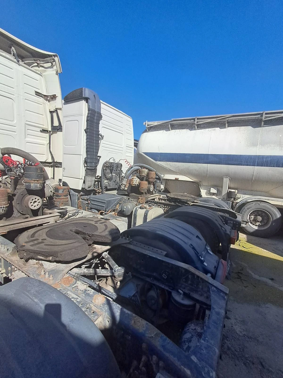 Volvo Fh, снимка 9 - Камиони - 53827127