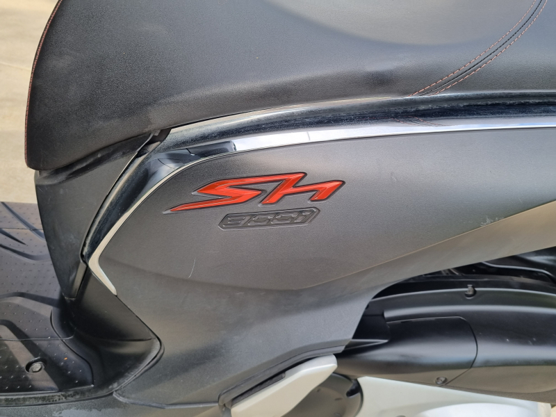 Honda Sh SPORT 300 2017 ABS, снимка 10 - Мотоциклети и мототехника - 37941712