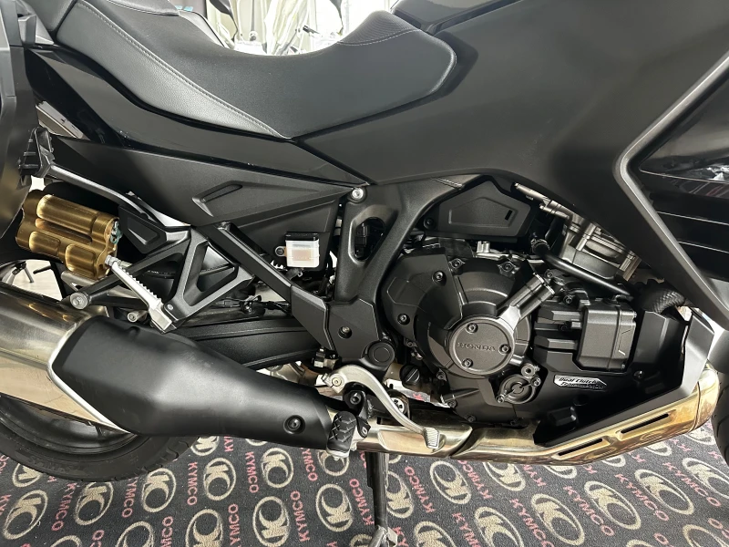 Honda Nt 1100 DCT , снимка 9 - Мотоциклети и мототехника - 47248836