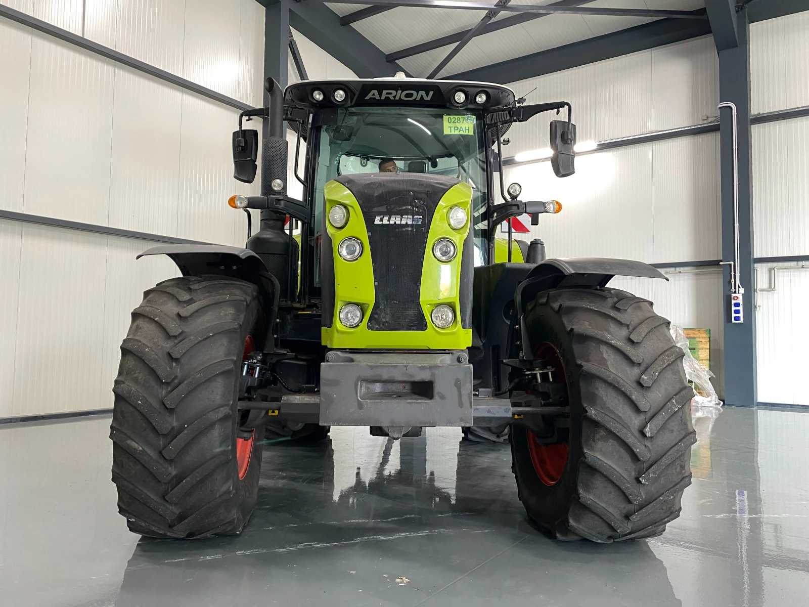 Трактор Claas ARION 650 - изображение 2