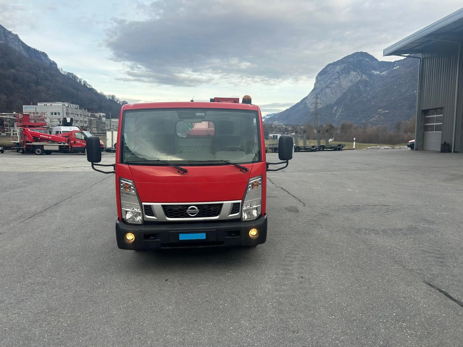 Автовишка Versalift 24м 220кг VTX-240 - изображение 2