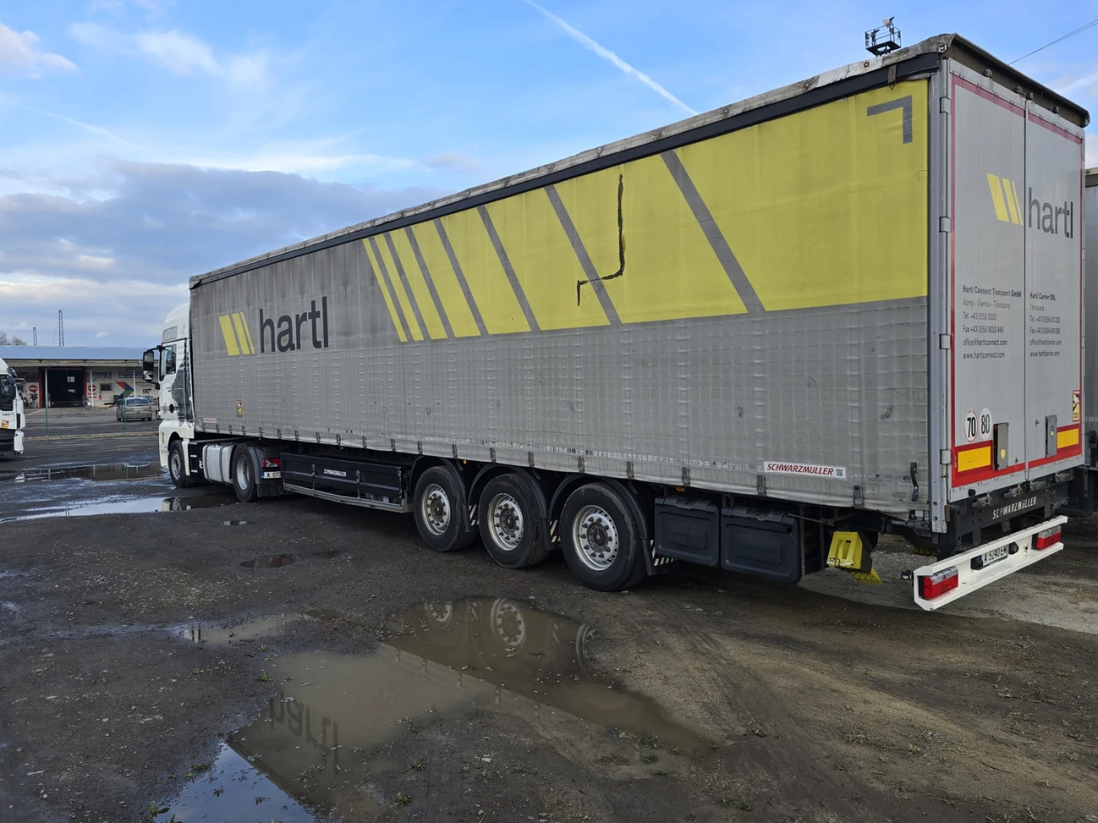 Полуремарке Schwarzmuller J SERIE, снимка 3 - Ремаркета - 53726825