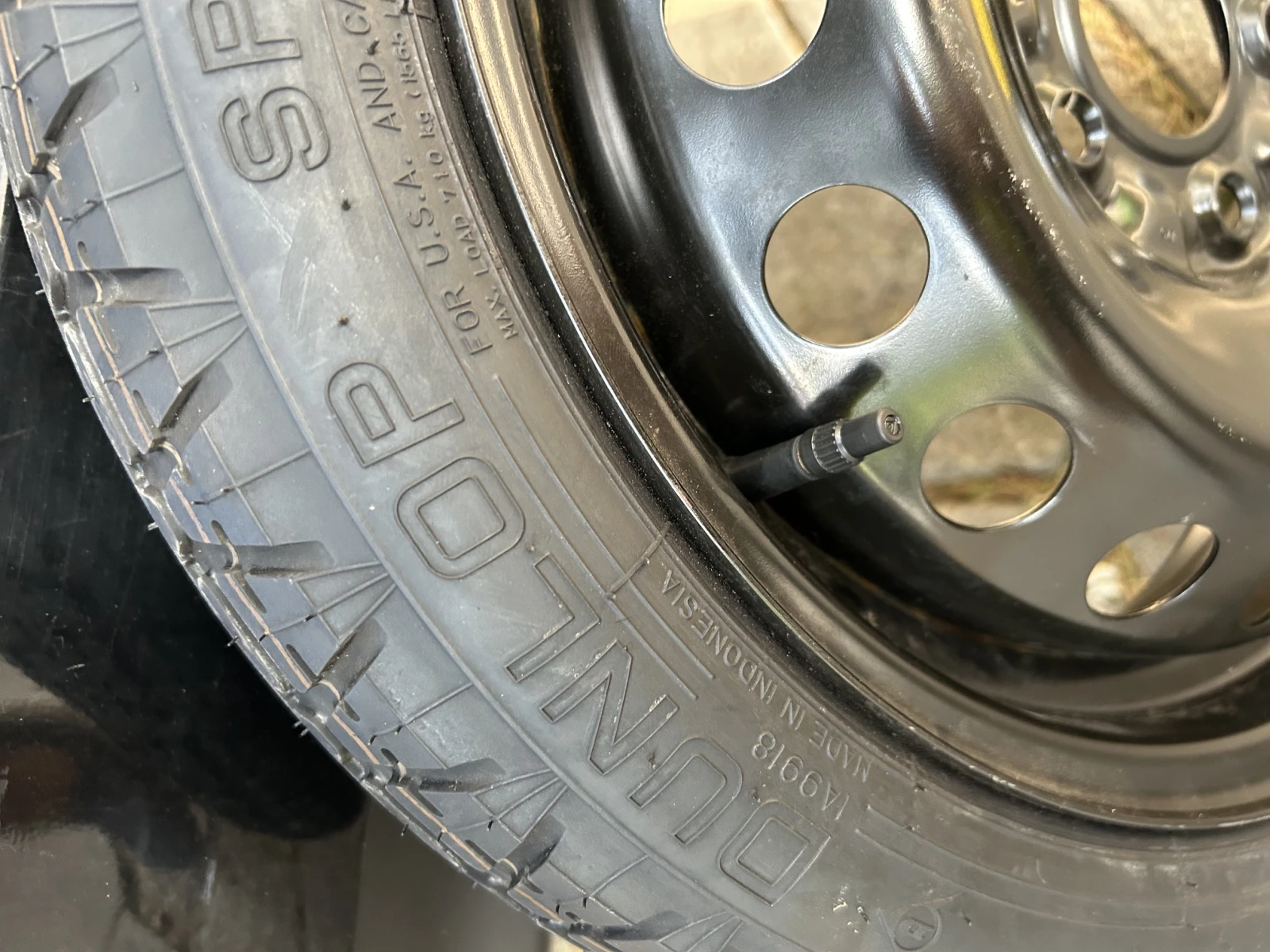 Гуми с джанти Dunlop 125/70R16, снимка 4 - Гуми и джанти - 55663160