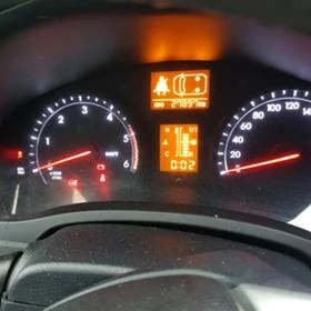 Toyota Avensis 2.2 D4D, снимка 6