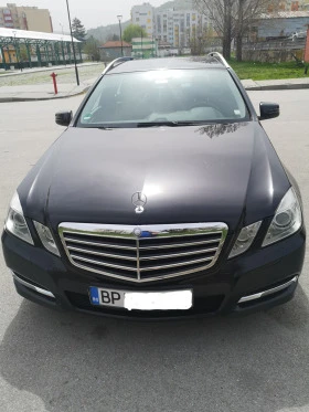 Mercedes-Benz E 200, снимка 1