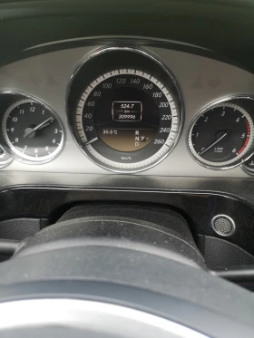 Mercedes-Benz E 200, снимка 6