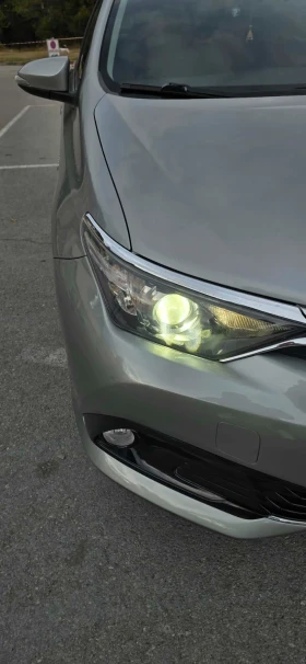 Toyota Auris, снимка 4