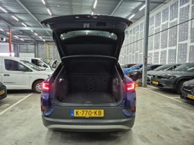VW ID.4 1stPro/82kw/Pano/360/Memory/HeadUp/103km - 22900 € / 44788.51 лв. - 91628586 10
