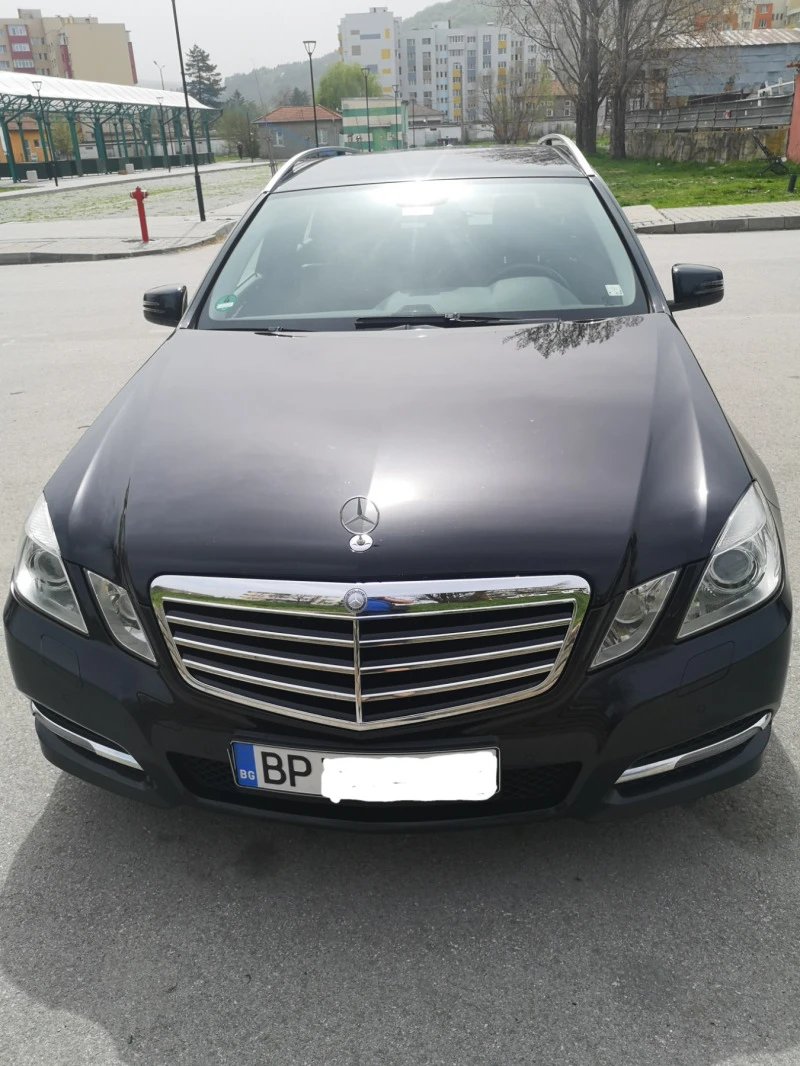 Mercedes-Benz E 200, снимка 1 - Автомобили и джипове - 46382021