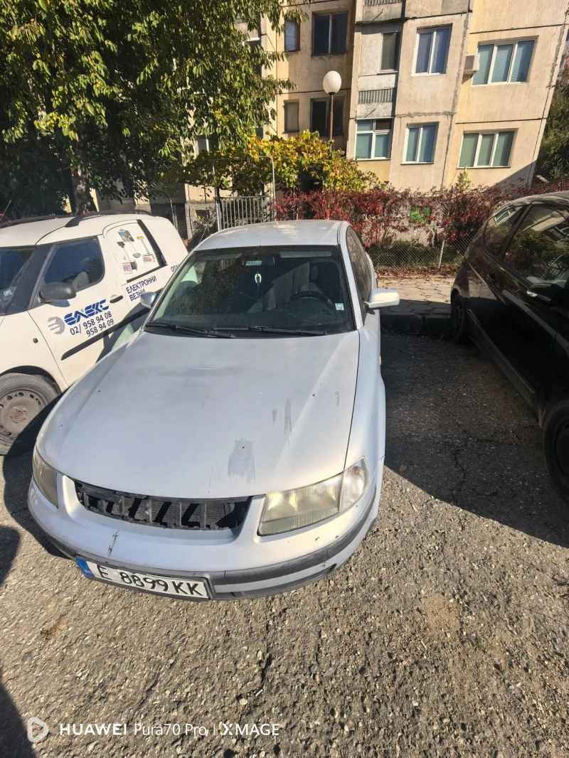 VW Passat, снимка 1 - Автомобили и джипове - 47780344