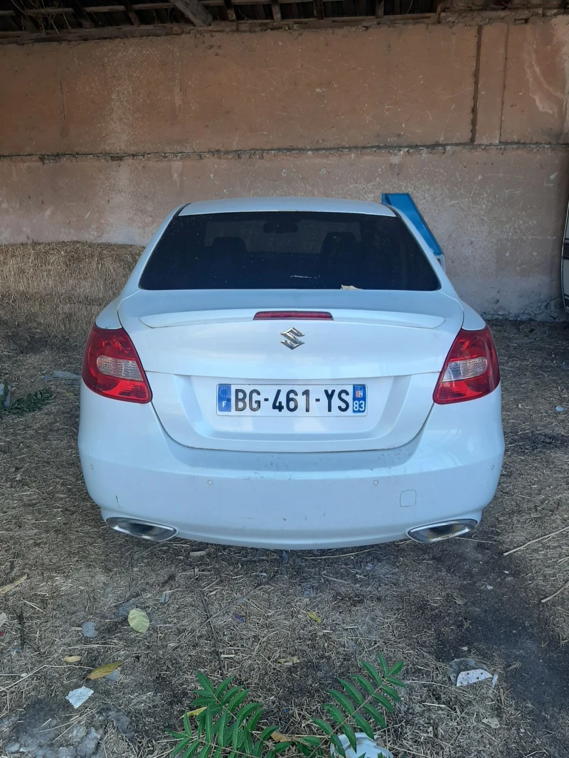 Suzuki Kizashi 2.4 sport, снимка 5 - Автомобили и джипове - 48082648