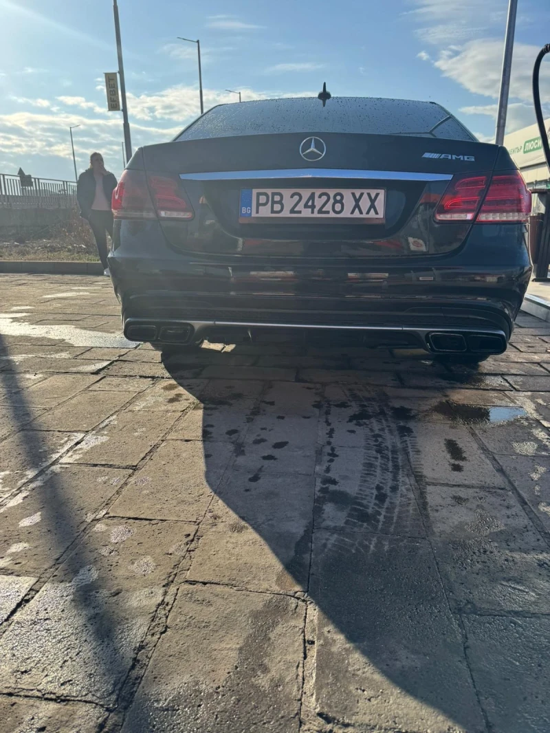 Mercedes-Benz E 250 AMG Pack 4x4 , снимка 4 - Автомобили и джипове - 49441616