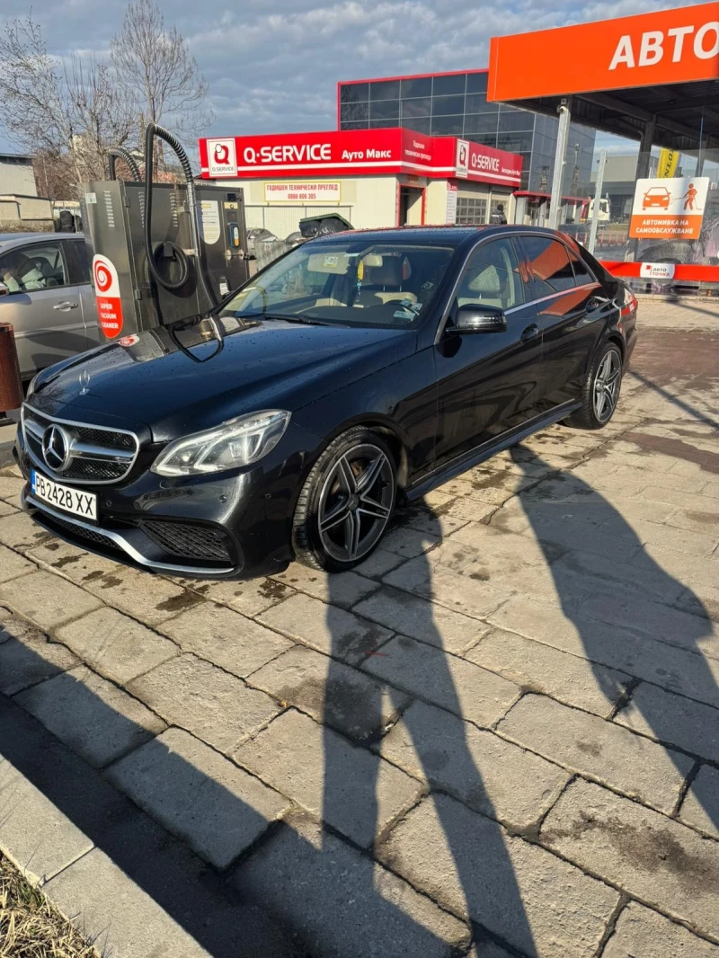 Mercedes-Benz E 250 AMG Pack 4x4 , снимка 6 - Автомобили и джипове - 49441616