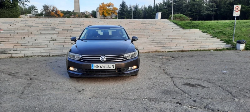 VW Passat B8/2.0 TDI 150 к.с/Euro 6/Keyless/Dynaudio/Navi, снимка 2 - Автомобили и джипове - 52437877